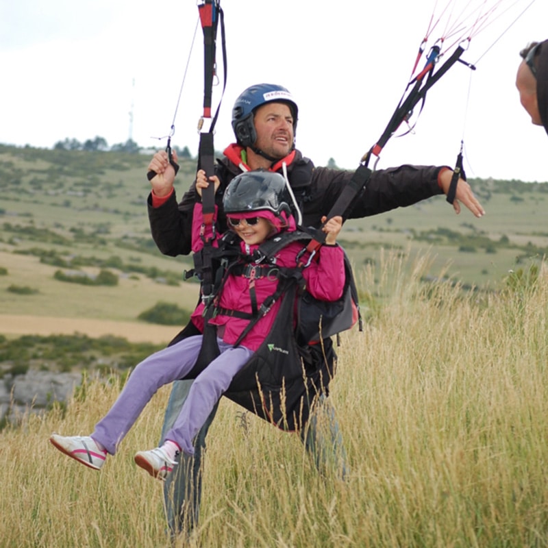 Baptême parapente enfant à Millau