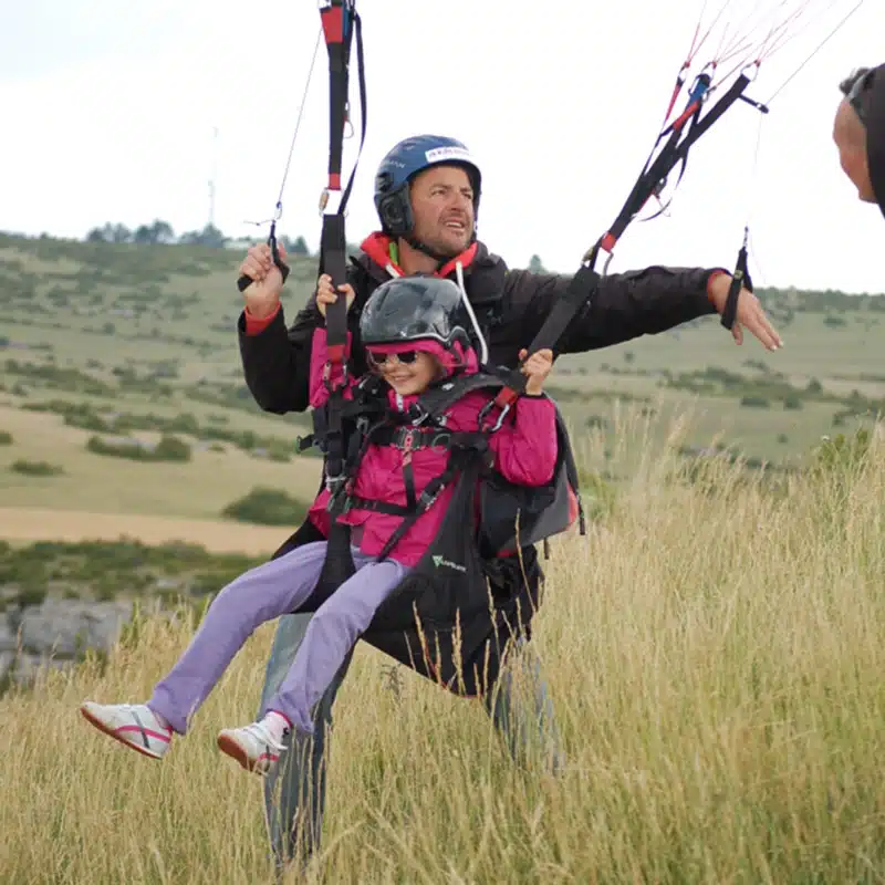 Baptême parapente enfant à Millau